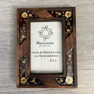 Handmade acrylic dried flower wood frame